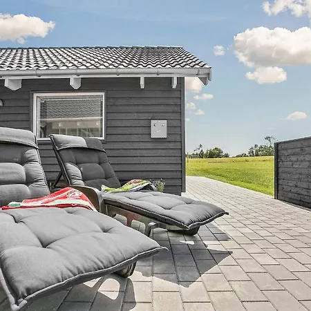 Pet Friendly In With Sauna Bogense