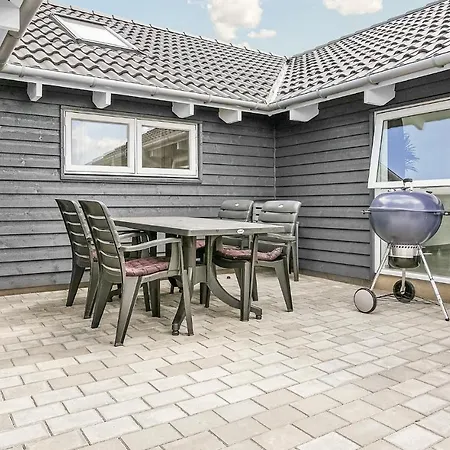 Pet Friendly In With Sauna * Bogense