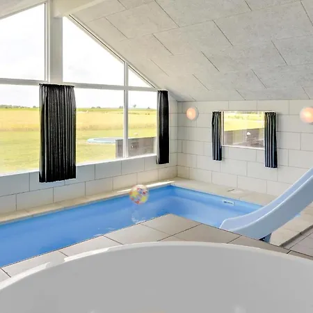 Pet Friendly In With Sauna * Bogense